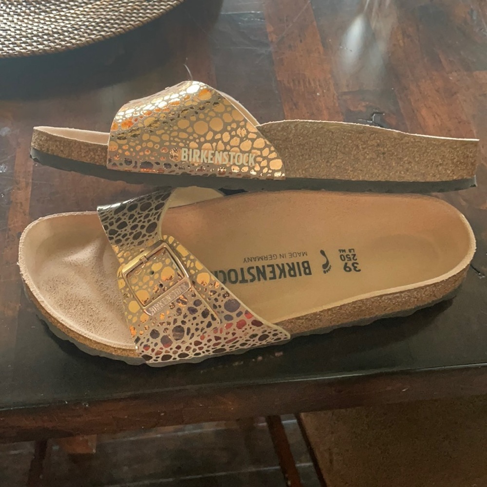 Birkenstock slides rose gold never worn size 39